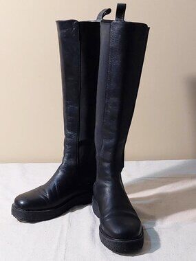 STAUD Leather Knee High Riding Boots w/Round Toe and Lug Sole. Size: EU 38/ US 8